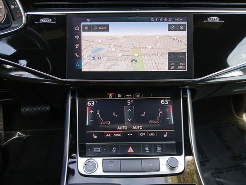 Used 2025 Audi Q7 3.0T Premium Plus image 18