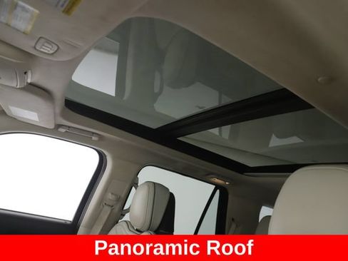 Used 2021 Lincoln Navigator Black Label w/ Special Edition Package AWD/4WD image 19