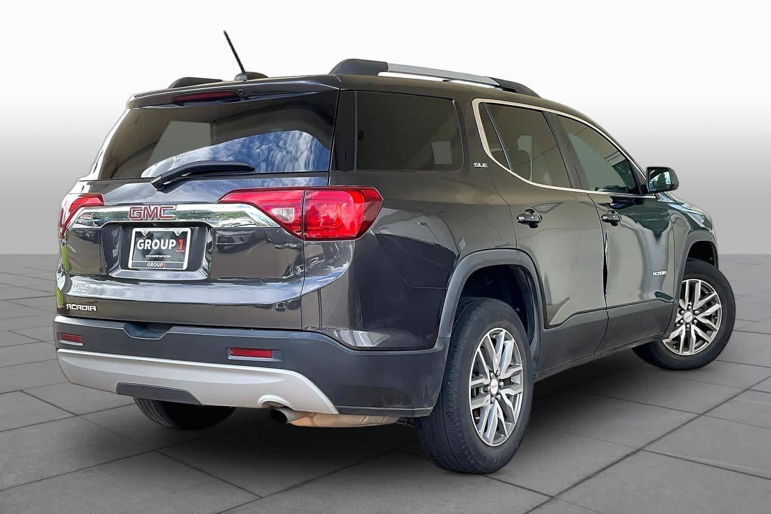 Used 2017 GMC Acadia SLE FWD image 11