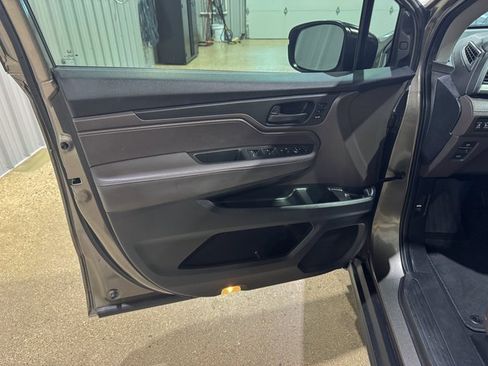 Used 2018 Honda Odyssey EX-L image 15