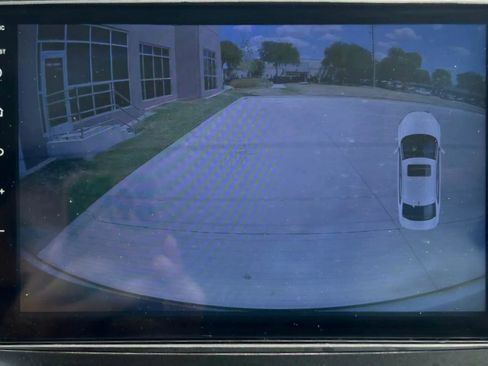Used 2013 Toyota Sienna LE FWD image 29