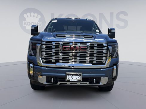 New 2026 GMC Sierra 2500 Denali w/ Denali Reserve Package AWD/4WD image 11