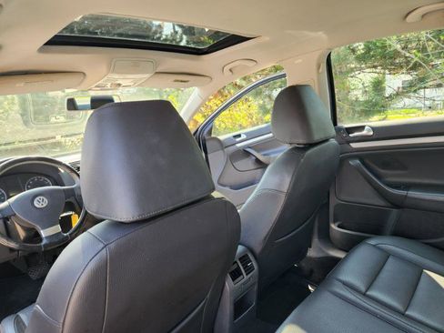 Used 2009 Volkswagen Jetta SE image 27