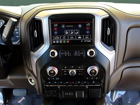 Used 2019 GMC Sierra 1500 SLT w/ SLT Premium Plus Package image 19