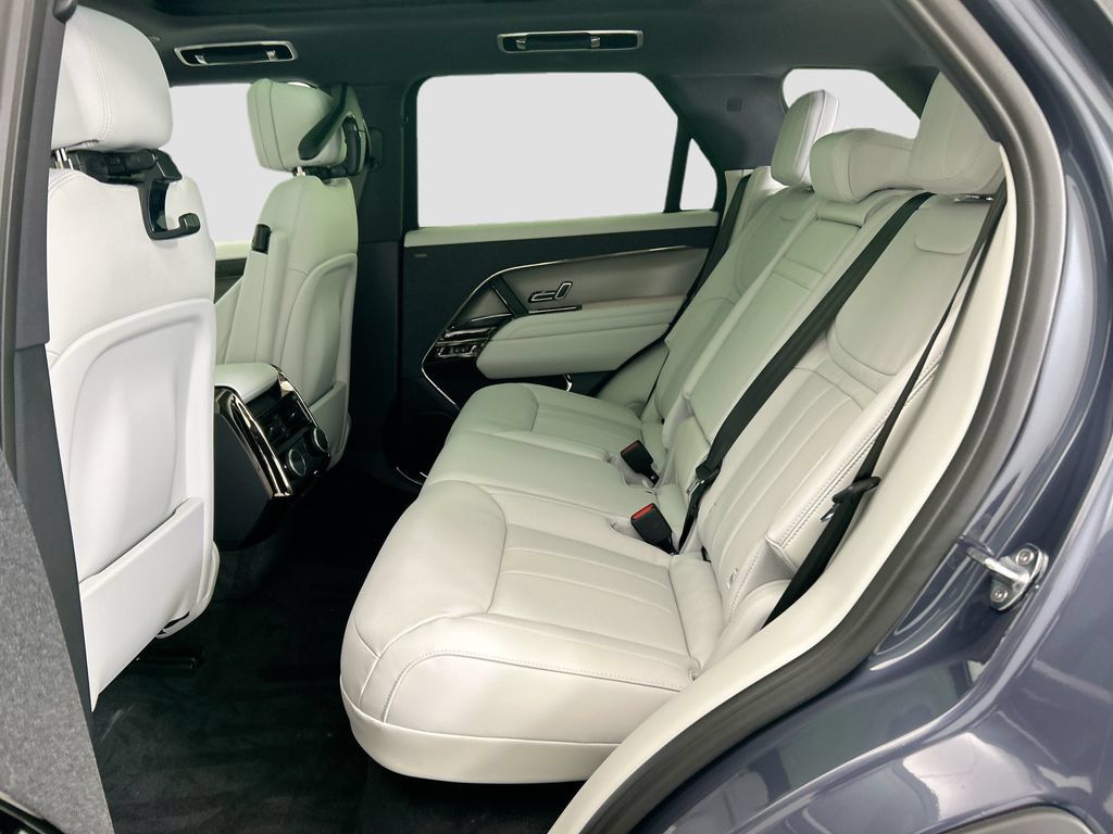 New 2026 Land Rover Range Rover Sport SE AWD/4WD image 20