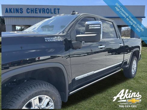 Used 2024 Chevrolet Silverado 2500 High Country w/ High Country Premium Package AWD/4WD image 13