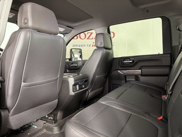 Used 2020 Chevrolet Silverado 2500 LTZ AWD/4WD image 31
