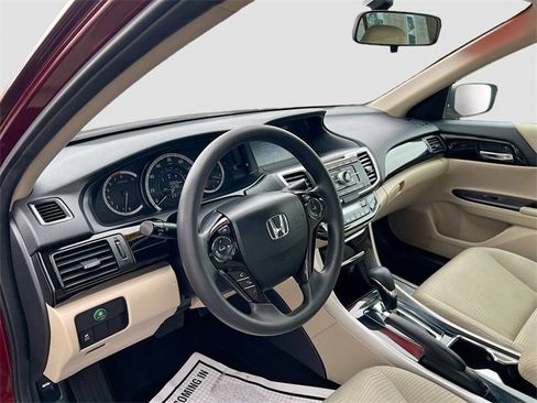 Used 2016 Honda Accord LX image 9
