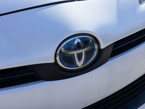 Used 2021 Toyota Prius AWD image 19