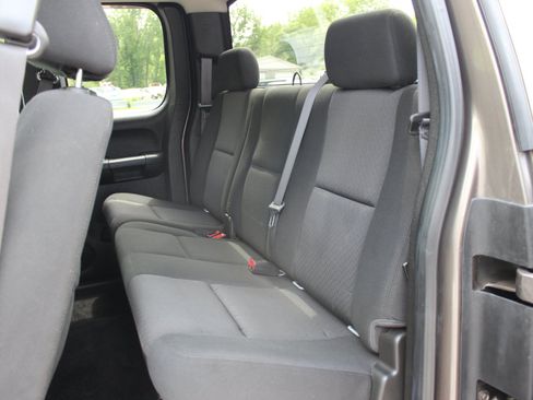 Used 2012 GMC Sierra 2500 SLE w/ Snow Plow Prep Package AWD/4WD image 17