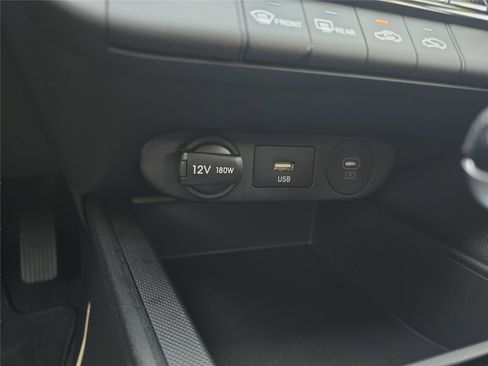 Certified 2026 Hyundai Elantra Hybrid FWD image 26