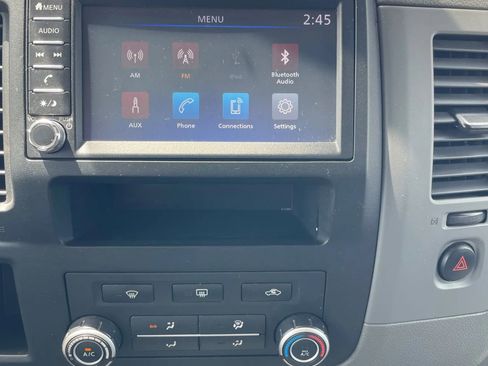 Used 2020 Nissan NV 2500 SV w/ Back Door Glass Package image 21