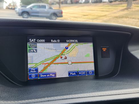 Used 2013 Lexus ES 300h image 23