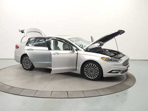 Used 2018 Ford Fusion Titanium AWD/4WD image 17
