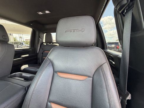 Used 2025 GMC Sierra 2500 AT4 w/ AT4 Premium Plus Package AWD/4WD image 21