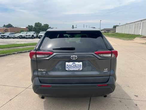 Used 2019 Toyota RAV4 LE w/ All Weather Liner Package AWD/4WD image 5