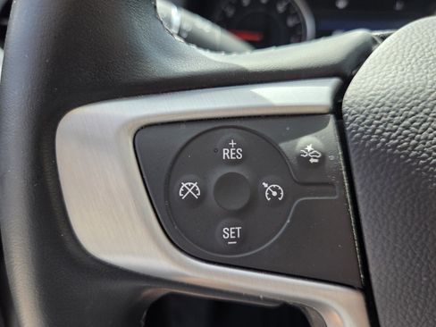 Certified 2023 GMC Acadia SLT FWD image 33
