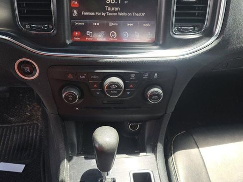 Used 2014 Dodge Charger R/T RWD image 10