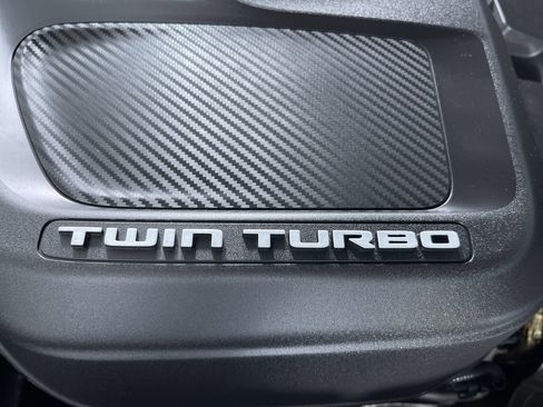 Used 2025 RAM 1500 Limited AWD/4WD image 32