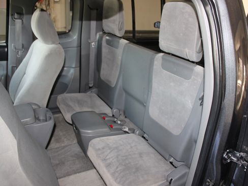 Used 2010 Toyota Tacoma 2WD Access Cab image 23