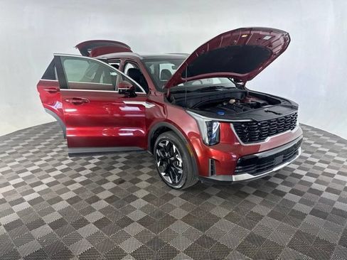 Certified 2025 Kia Sorento EX w/ Panoramic Sunroof Package FWD image 14