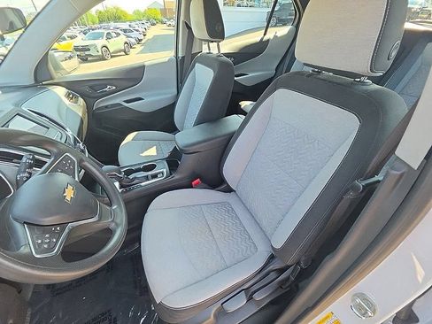 Used 2023 Chevrolet Equinox LS FWD image 21