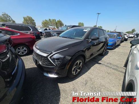 Used 2025 Kia Sportage LX FWD image 1