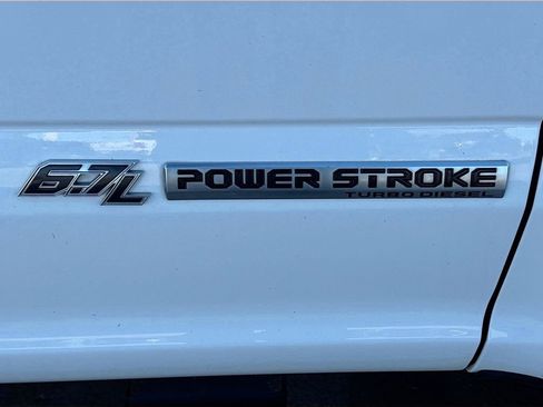 Used 2022 Ford F250 XLT image 32