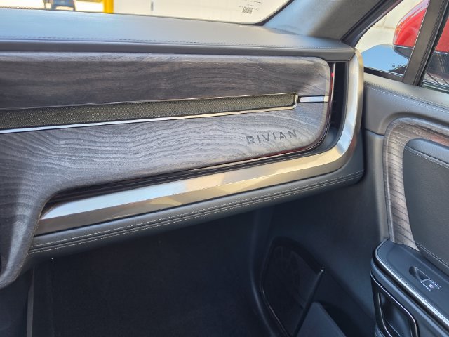 Used 2022 Rivian R1S Launch Edition Quad AWD/4WD image 44