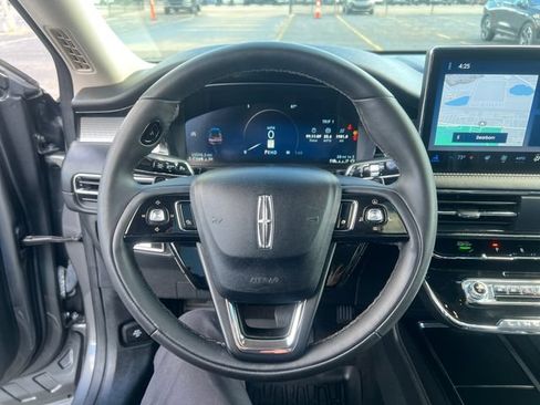 Certified 2023 Lincoln Corsair AWD w/ Equipment Group 101A image 16