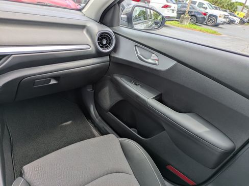 Certified 2023 Kia Forte LXS FWD image 13