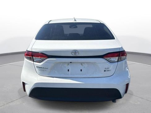 Used 2026 Toyota Corolla LE FWD image 7