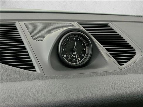 New 2026 Porsche Macan S image 27