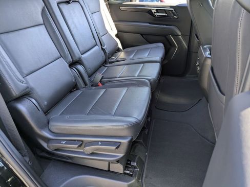 Used 2025 Chevrolet Tahoe LT AWD/4WD image 28