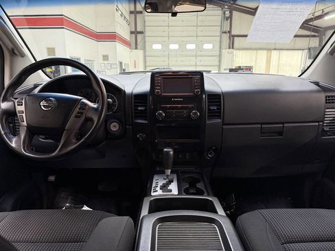 Used 2015 Nissan Titan SV w/ SV Value Truck Package AWD/4WD image 20