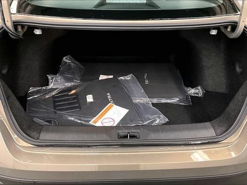 New 2026 Nissan Sentra SV w/ SV Convenience Package FWD image 35