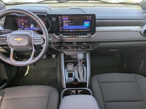 Used 2024 Chevrolet Colorado LT w/ LT Convenience Package RWD image 14