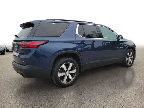 Used 2022 Chevrolet Traverse LT w/ LT Premium Package AWD/4WD image 4