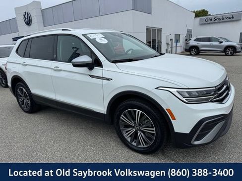Certified 2024 Volkswagen Tiguan Wolfsburg Edition AWD/4WD image 3