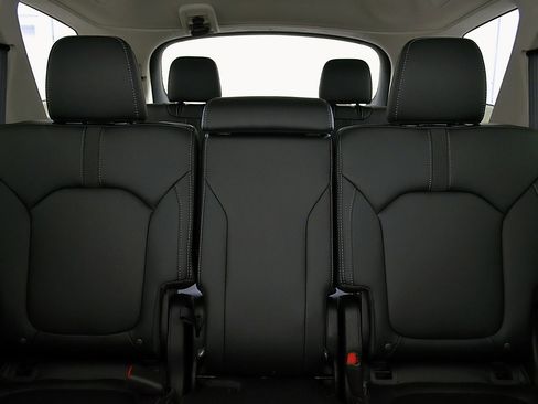 Used 2023 Honda Pilot Touring image 21
