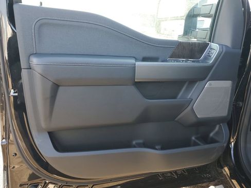 New 2026 Ford F250 Lariat w/ Black Appearance Package image 12