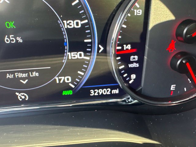 Used 2023 GMC Acadia AT4 w/ Technology Package AWD/4WD image 15