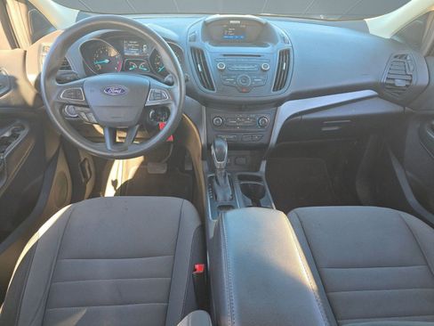 Used 2017 Ford Escape S image 10