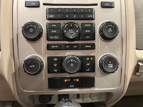 Used 2009 Ford Escape Limited AWD/4WD image 28