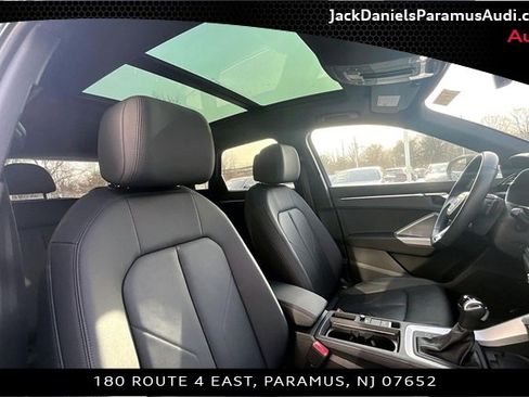 Used 2023 Audi Q3 2.0T Premium Plus w/ Premium Plus Package image 15