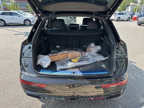 New 2025 Audi Q5 e Premium Plus image 12