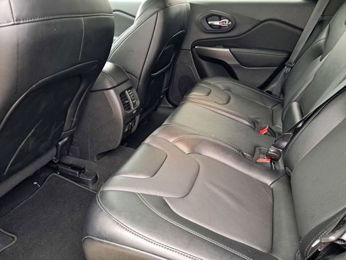 Used 2022 Jeep Cherokee Latitude Lux image 12