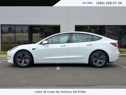 Used 2021 Tesla Model 3 Standard Range Plus RWD image 9