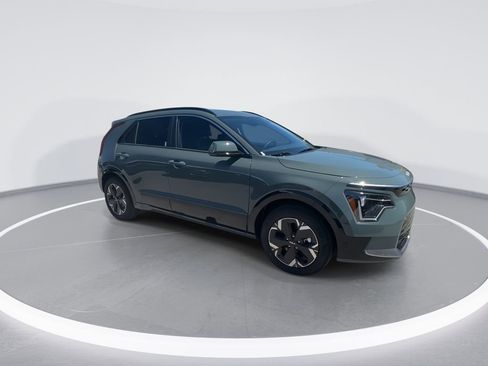 New 2026 Kia Niro Wind FWD image 2