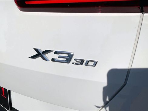 Used 2025 BMW X3 xDrive30i w/ Premium Package AWD/4WD image 32